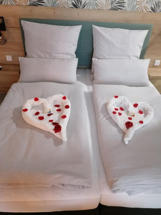 Hotel Le Filou Hille Ngoại thất bức ảnh