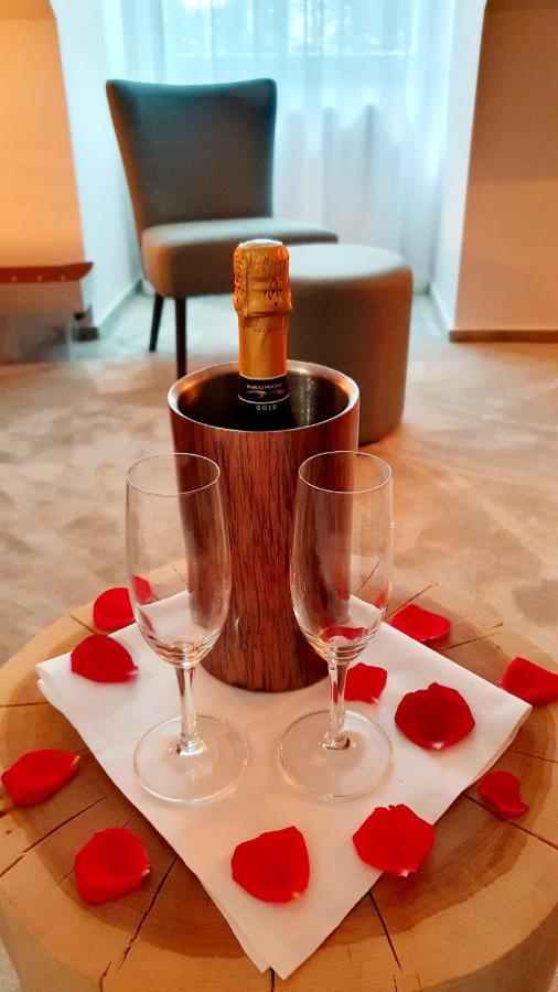 Hotel Le Filou Hille Ngoại thất bức ảnh