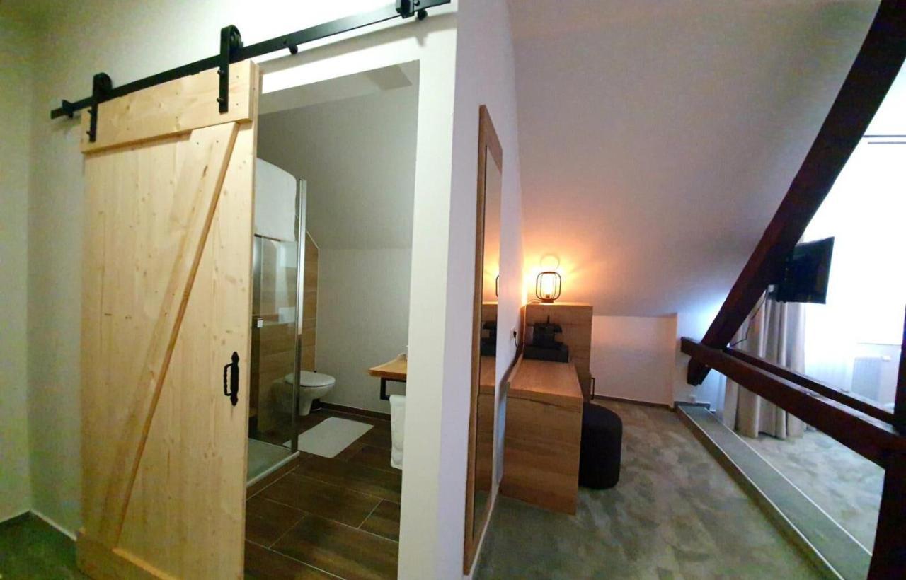 Hotel Le Filou Hille Ngoại thất bức ảnh