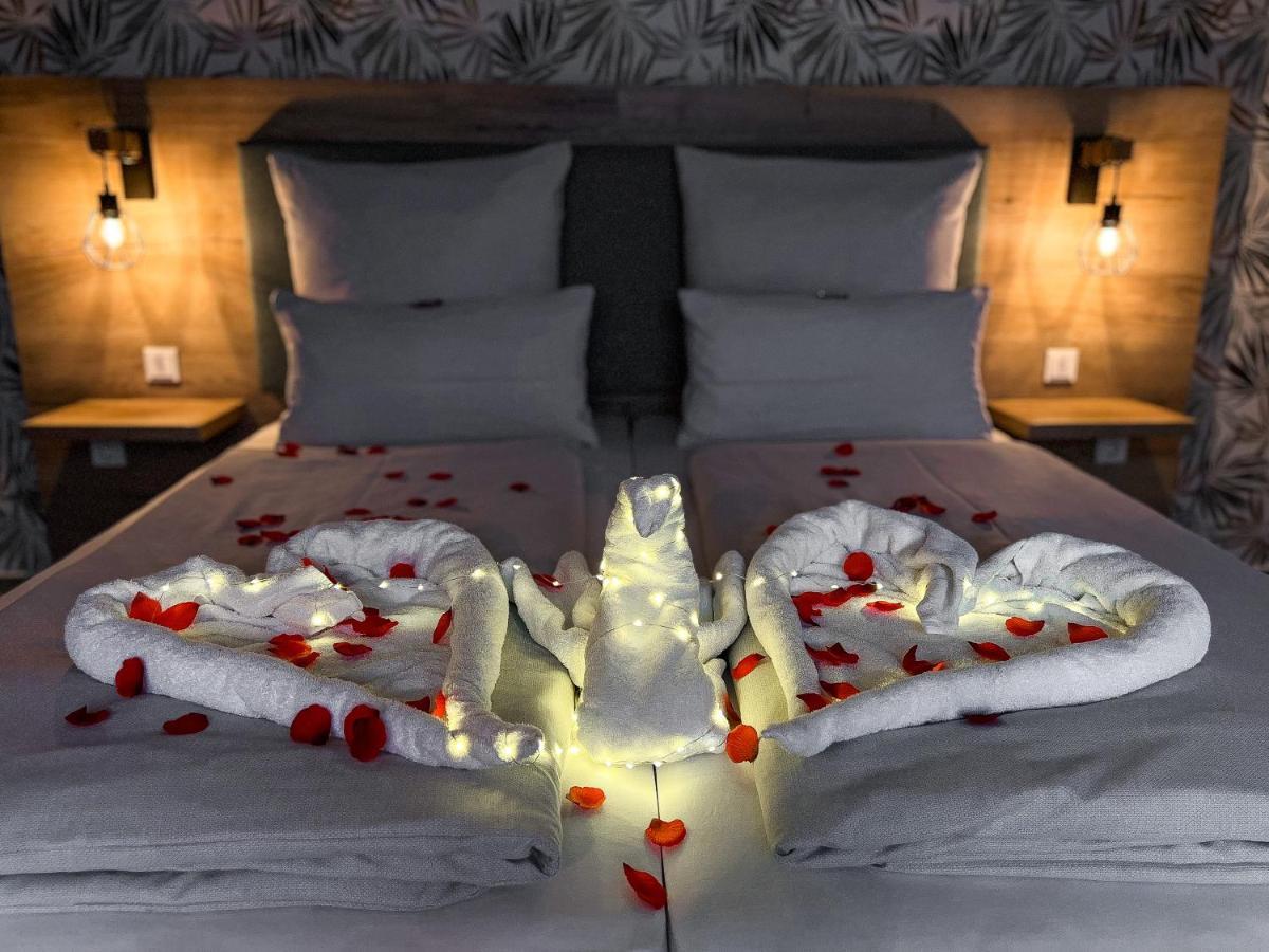 Hotel Le Filou Hille Ngoại thất bức ảnh